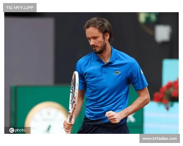 ATP总决赛:梅德韦杰夫、蒂姆会师决赛 ATP总决赛:梅德韦杰夫、蒂姆会师决赛